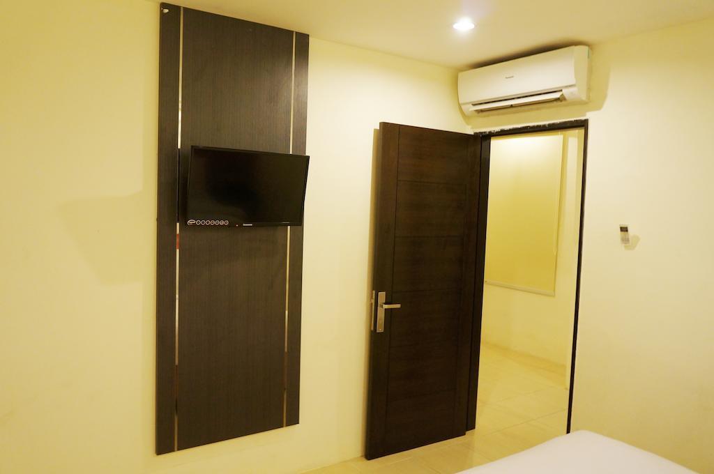 Quin Centro Hotel Palembang Room photo